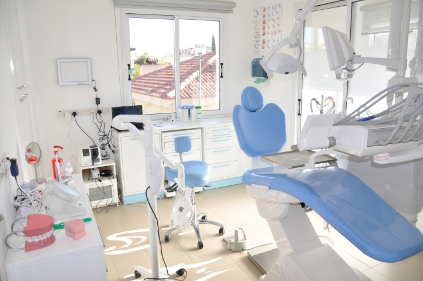 paphos smile art studio dental clinic